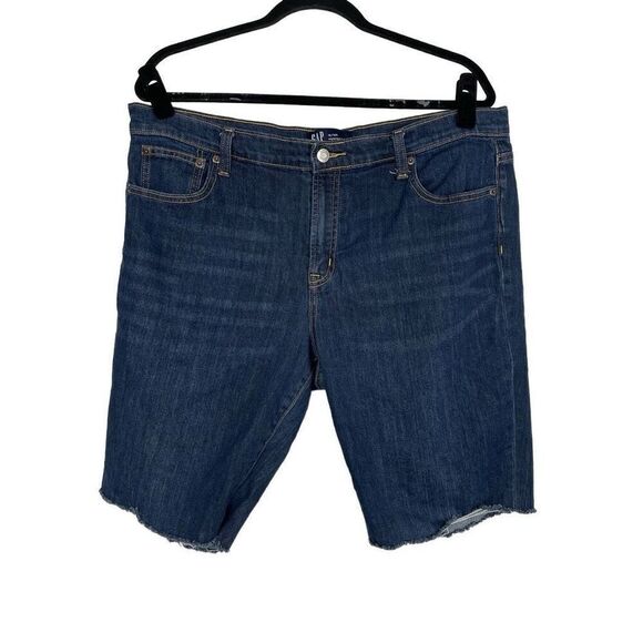 Gap High Rise Bermuda Cut Off Shorts - Women’s 16 - Picture 1 of 4